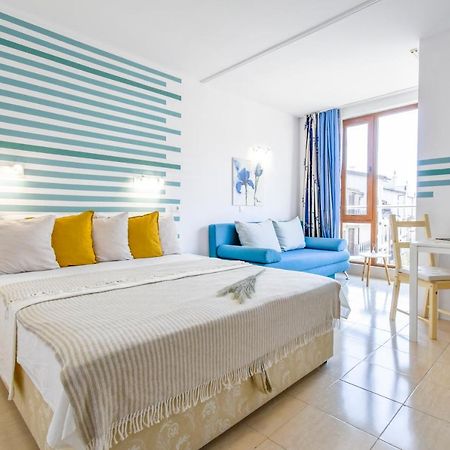 Modern Studios - Meters Away From The Beach Pomorie Exteriér fotografie