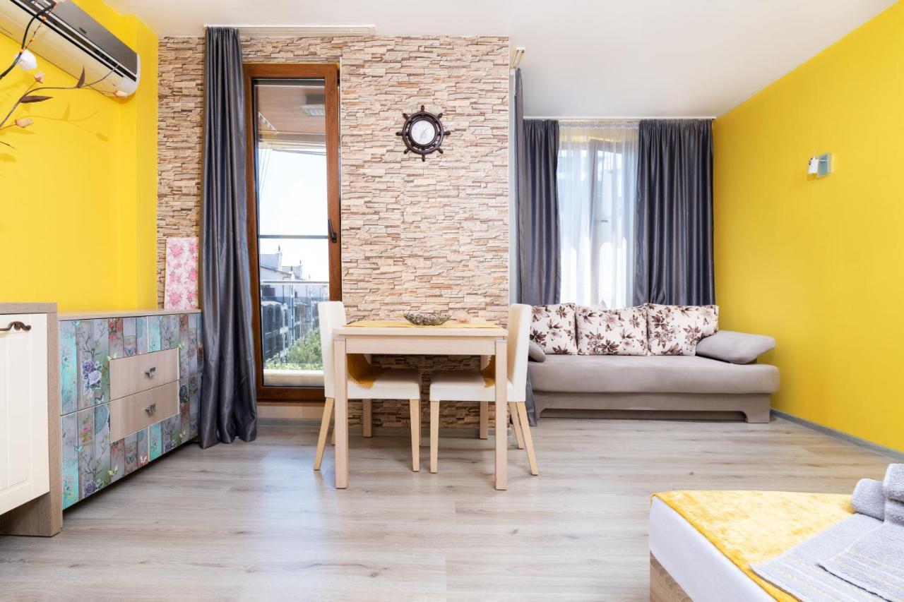 Modern Studios - Meters Away From The Beach Pomorie Exteriér fotografie
